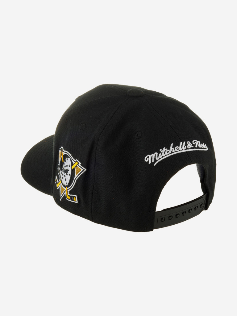 Бейсболка MITCHELL NESS HHSS6644-ADUYYPPPBLCK Anaheim Ducks NHL (черный)
