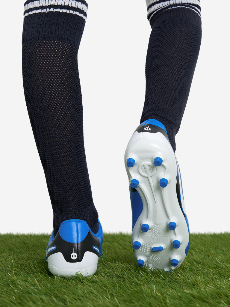 Бутсы для мальчиков Nike Jr. Tiempo Legend 10 Club Mg