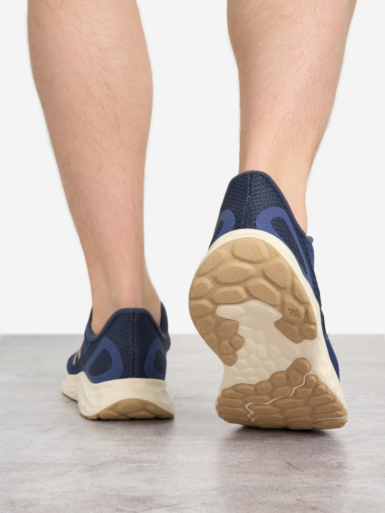 Кроссовки мужские New Balance Arishi V4
