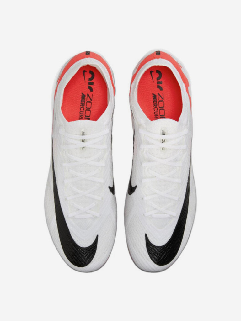 Бутсы футбольные Nike