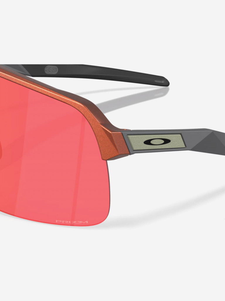 Солнцезащитные очки Oakley Sutro Lite