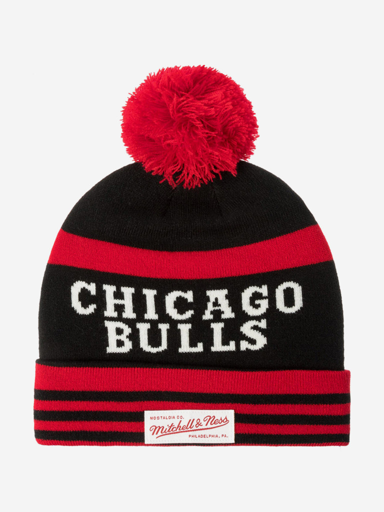 Шапка с помпоном MITCHELL NESS EU116-ONFILED-CHIB-BLK Chicago Bulls NBA
