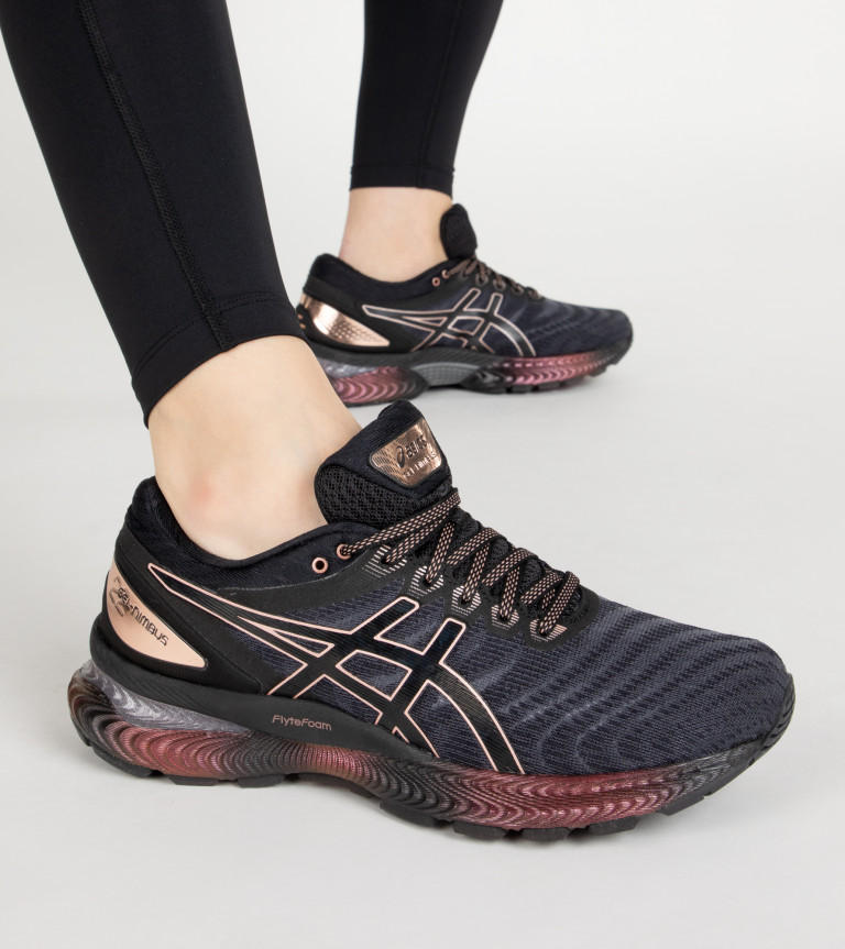Кроссовки женские ASICS Gel-Nimbus 22
