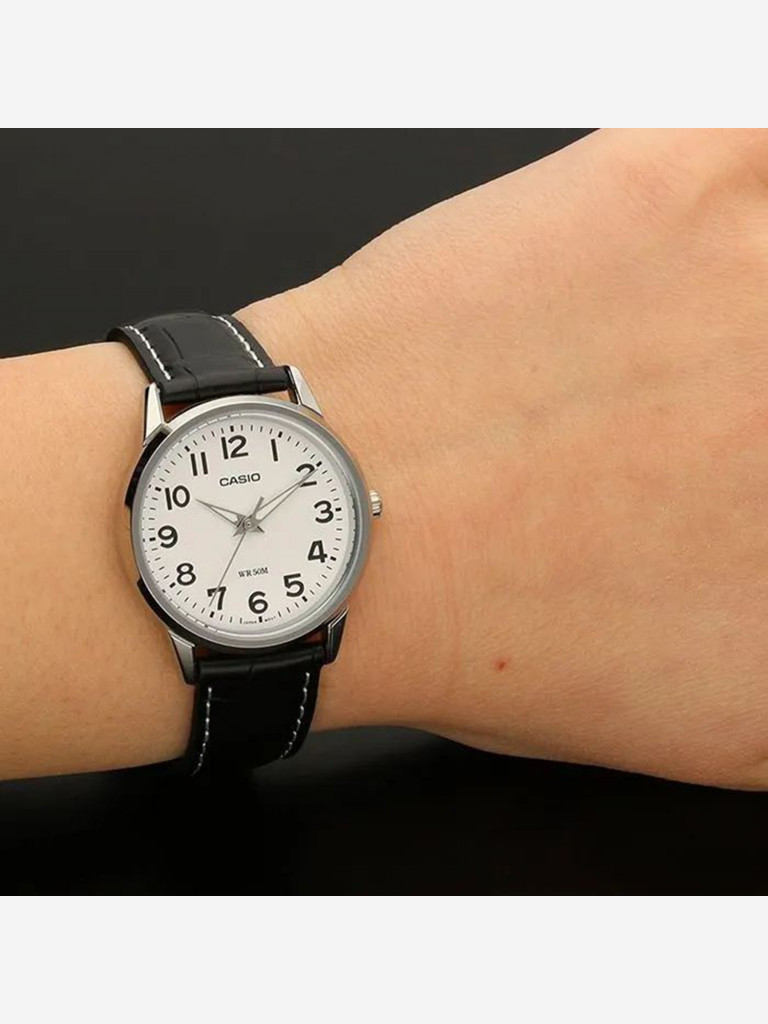 Наручные часы CASIO