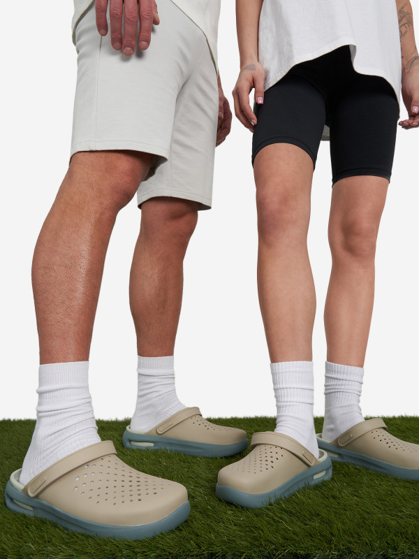 Сабо Crocs InMotion арт. 209964 бежевый/серый цвет — купить за 8399 руб., отзывы в интернет-магазине Спортмастер