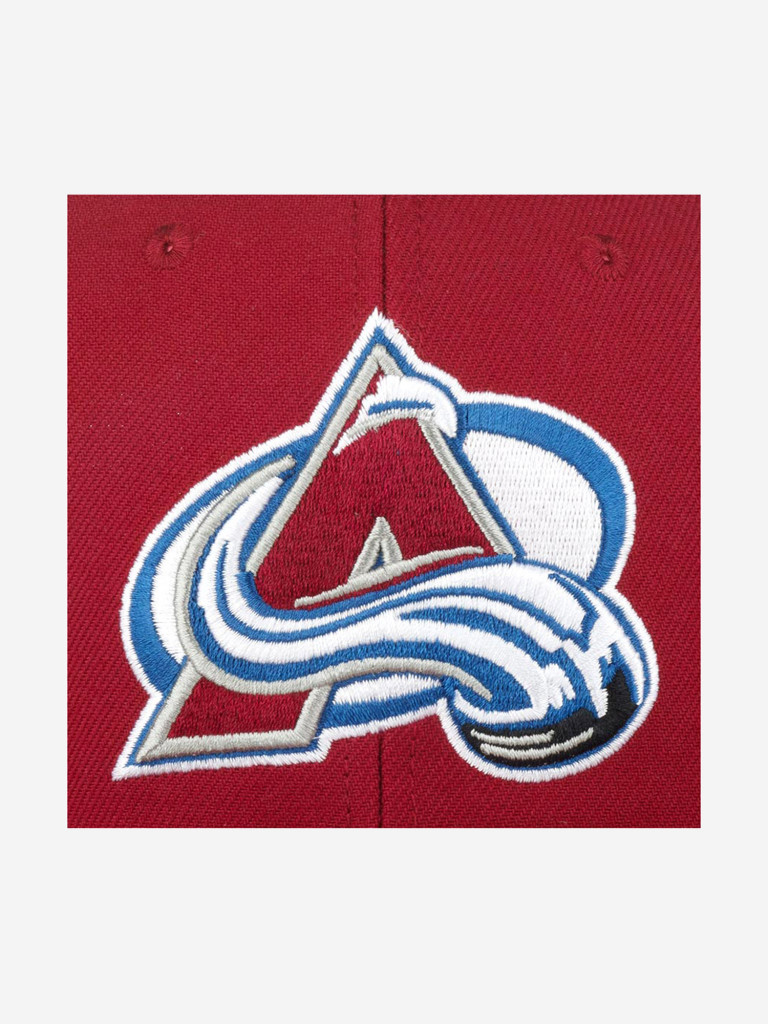 Бейсболка MITCHELL NESS HHSS5370-CAVYYPPPMARO Colorado Avalanche NHL (малиновый)