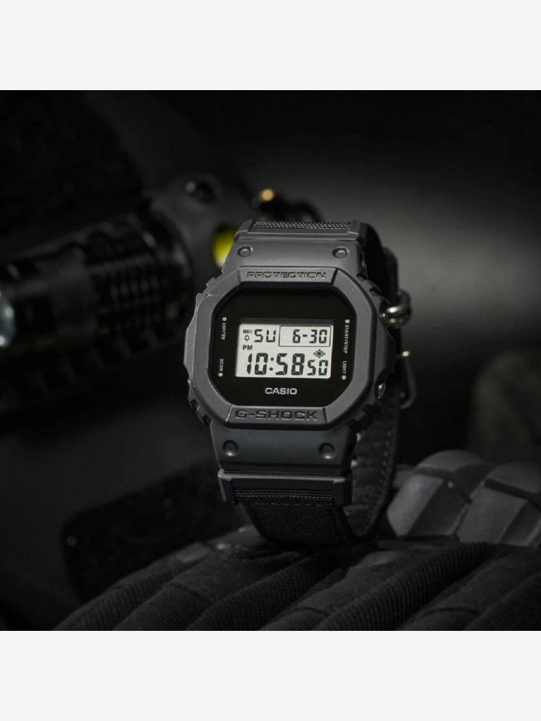 Спортивные часы CASIO G-SHOCK DW-5600BCE-1E