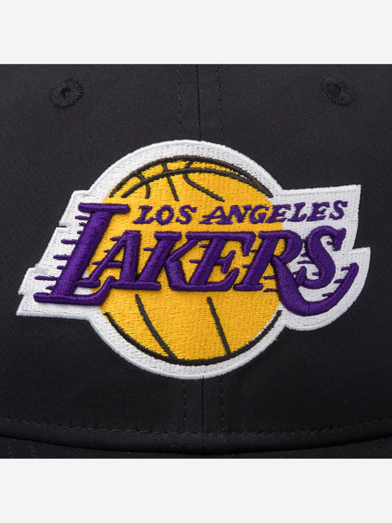 Бейсболка с прямым козырьком MITCHELL NESS HS11500-LALBLCK Los Angeles Lakers NBA (черный)