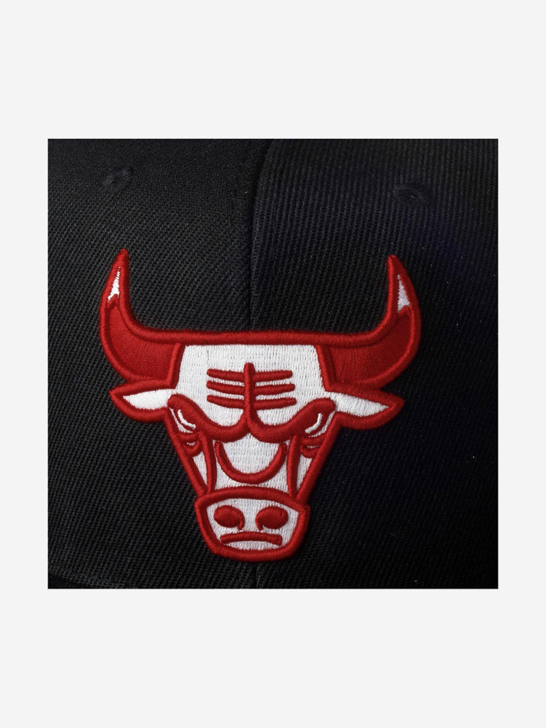 Бейсболка с прямым козырьком MITCHELL NESS 6HSSMM21027-CBUBLCK Chicago Bulls NBA (черный)