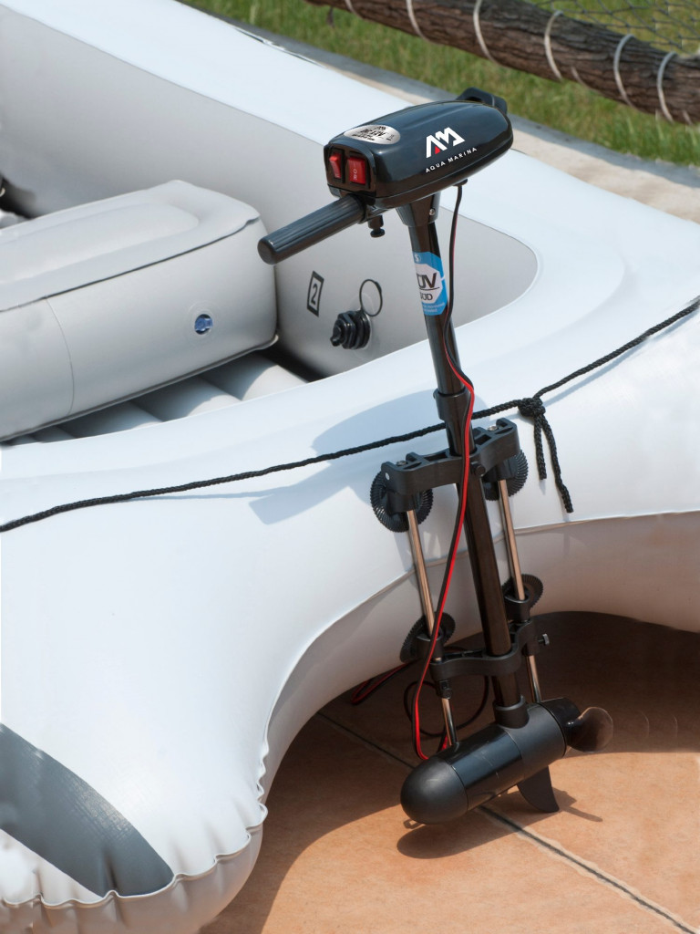 Лодка надувная AQUA MARINA BT-88820 MOTION, 2-местная, насос, весла, транец, до 185кг