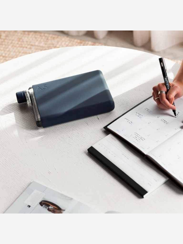 Бутылка с силиконовым чехлом Memobottle A5, синий