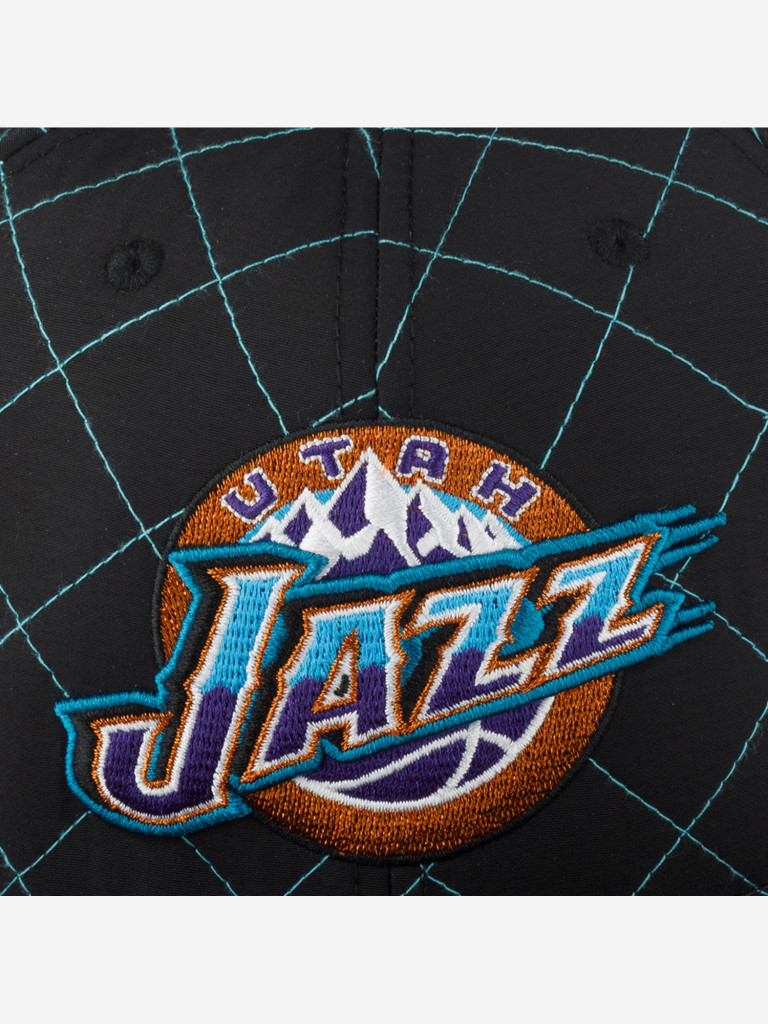 Бейсболка с прямым козырьком MITCHELL NESS HHSS1212-UJAYYPPPBLCK Utah Jazz NBA