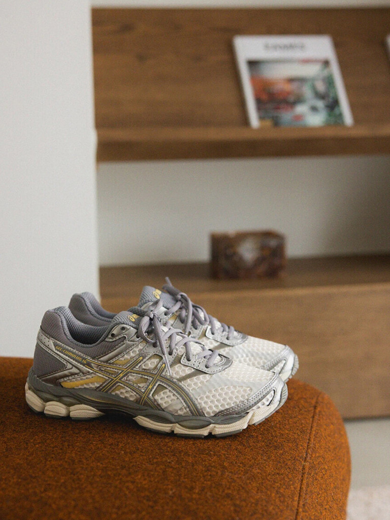Кроссовки Asics GEL-Cumulus 16