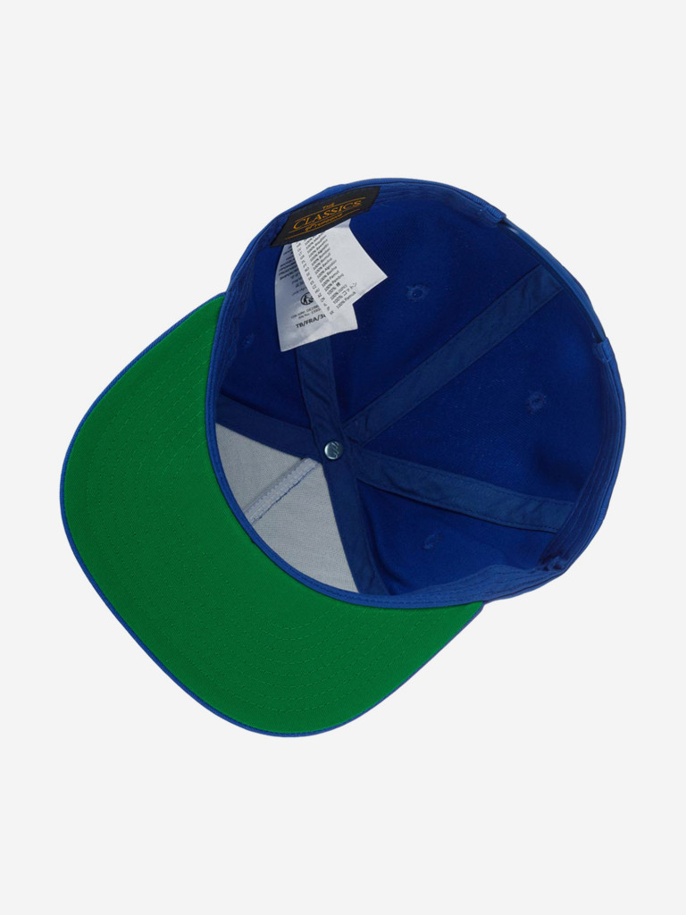 Бейсболка с прямым козырьком FLEXFIT 6007