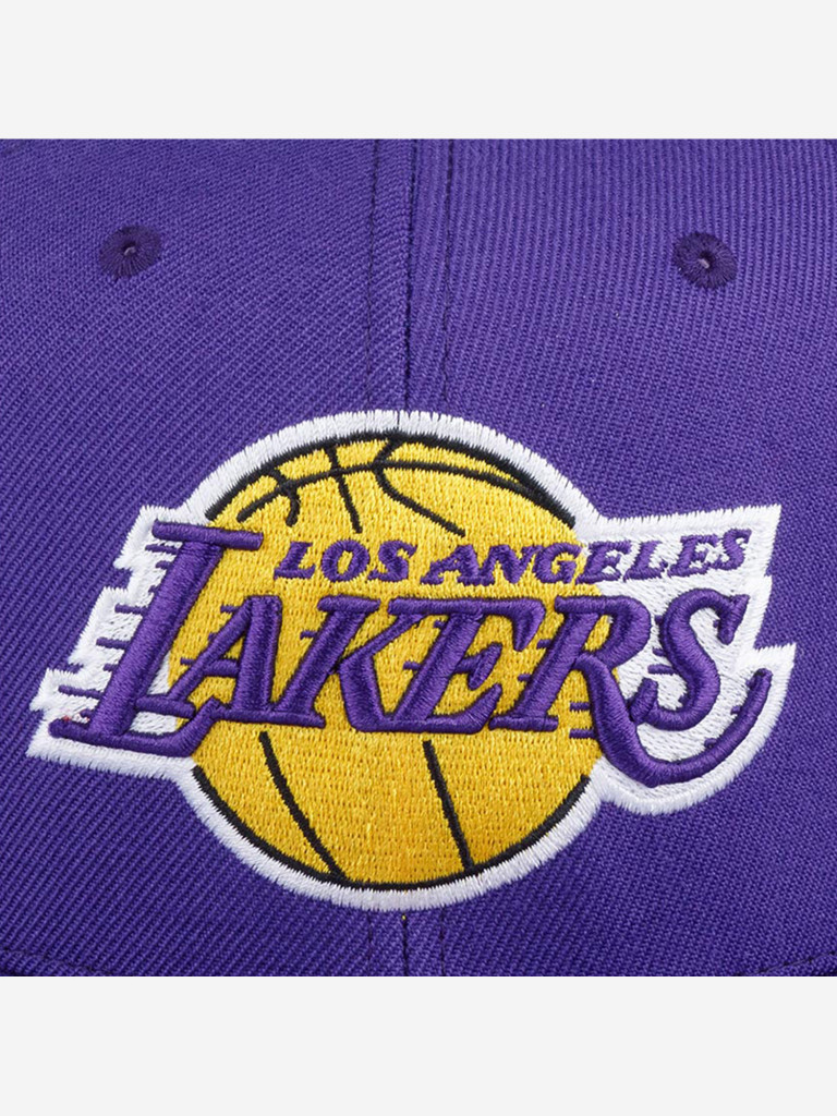 Бейсболка с прямым козырьком MITCHELL NESS HHSS3256-LALYYPPPPURP Los Angeles Lakers NBA