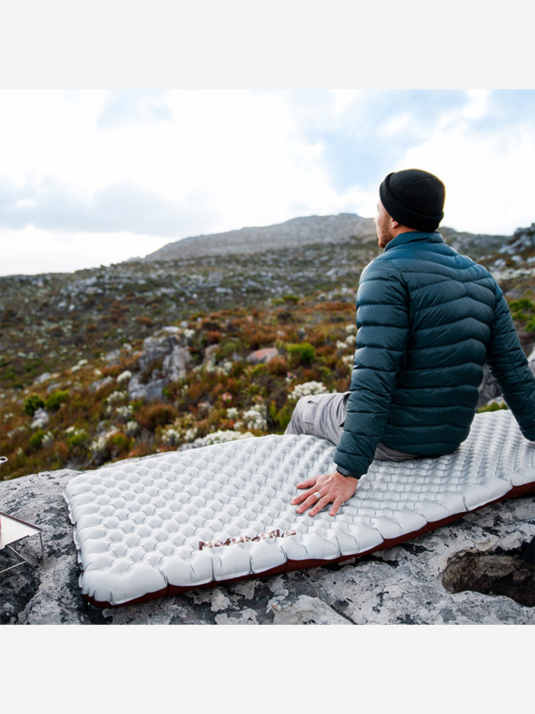 Коврик Naturehike надувной, R-value 5.8, L