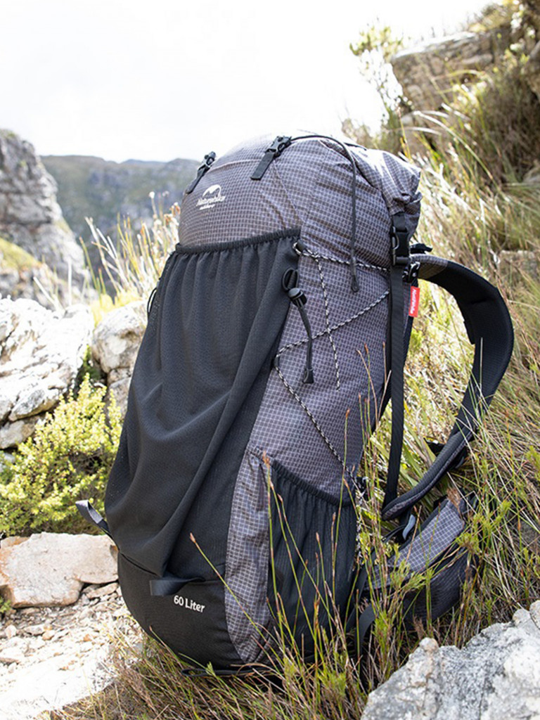 Рюкзак походный Naturehike Rock, 40л + 5л, черный/серый