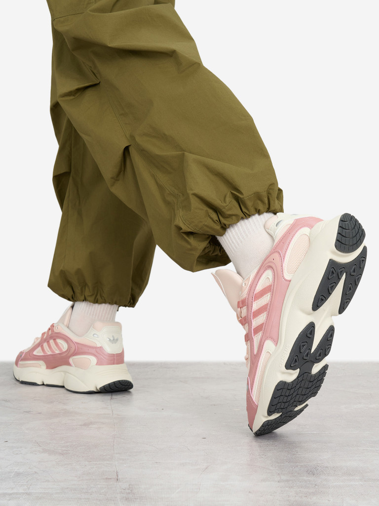 Кроссовки женские adidas Ozmillen