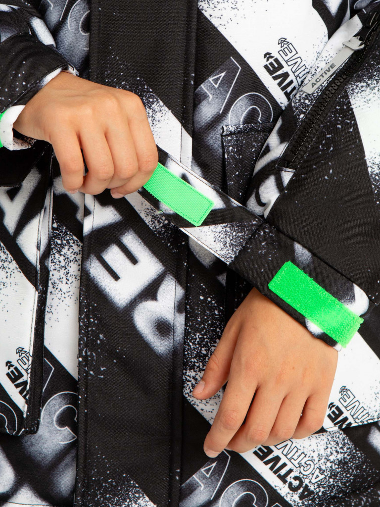 Пальто зимнее непромокаемое с капюшоном и вшитыми бретелями мультицвет для мальчика Button Blue