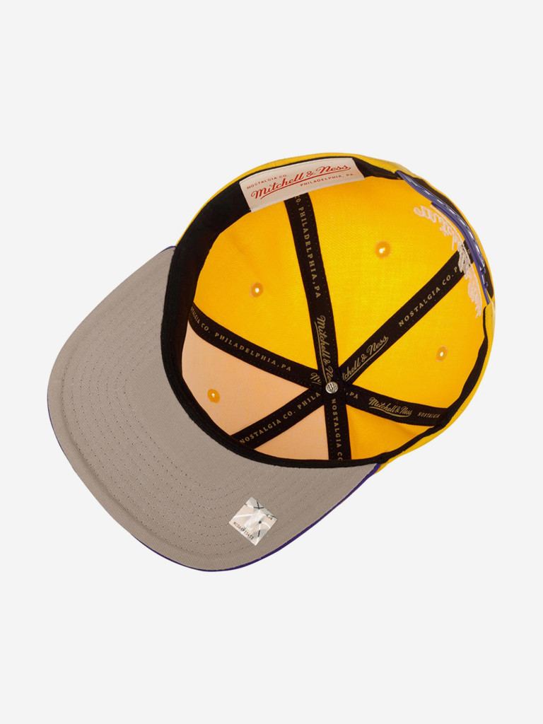 Бейсболка с прямым козырьком MITCHELL NESS HHSS3459-LALYYPPPYWPR Los Angeles Lakers NBA