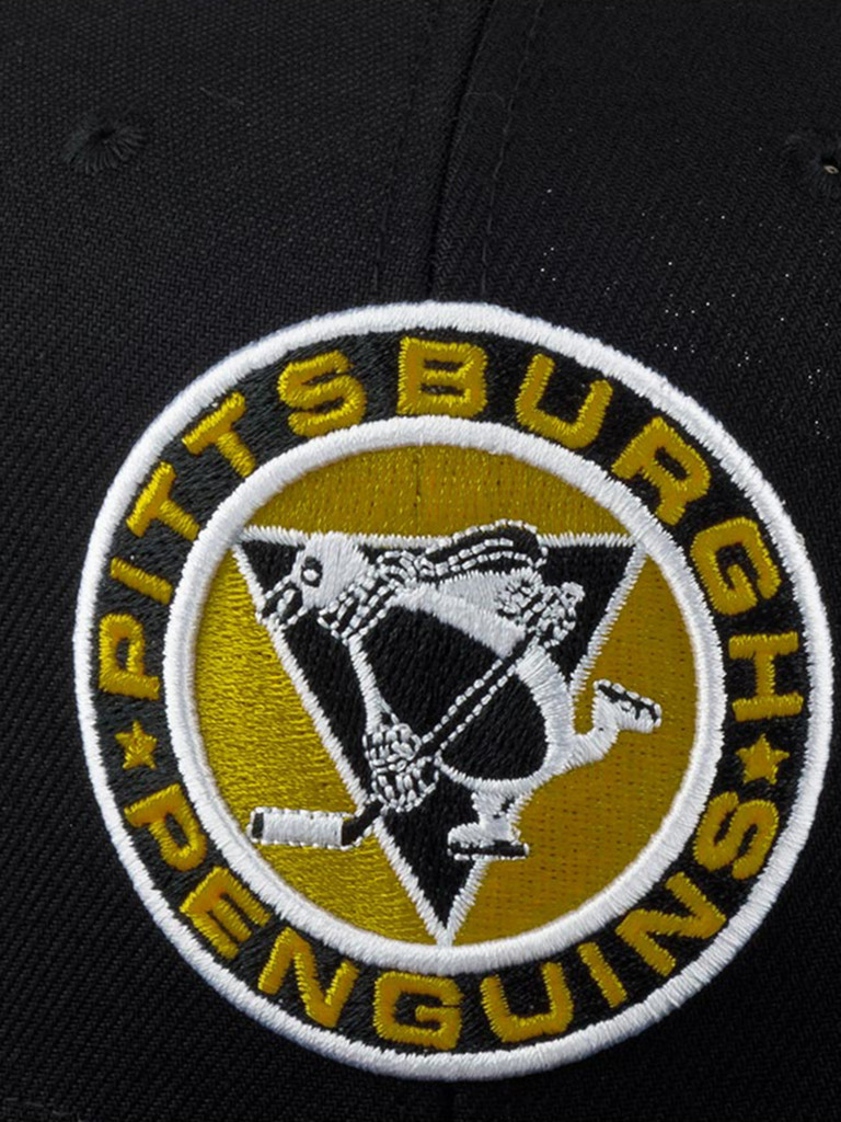 Бейсболка с прямым козырьком MITCHELL NESS 6HSSDX22015-PPEBLCK Pittsburgh Penguins NHL (черный)