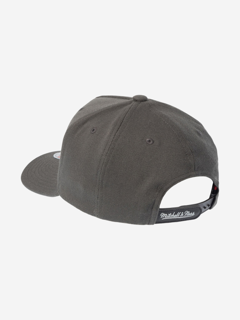 Бейсболка с прямым козырьком MITCHELL NESS INTL986-BRA-CHA