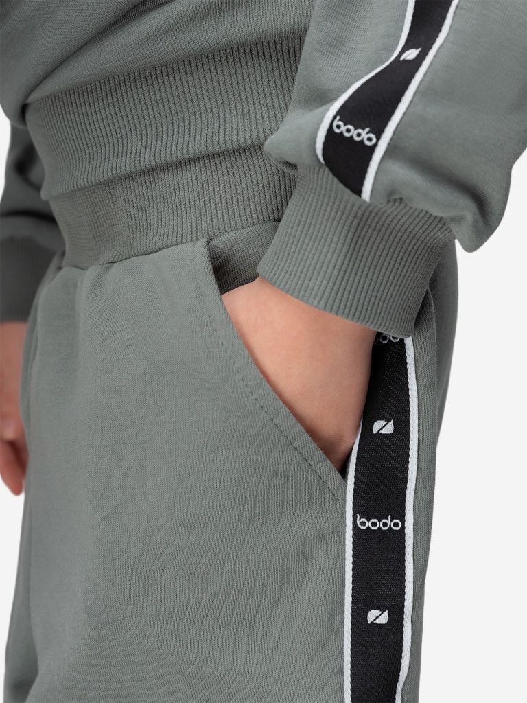 Костюм спортивный для мальчиков bodo