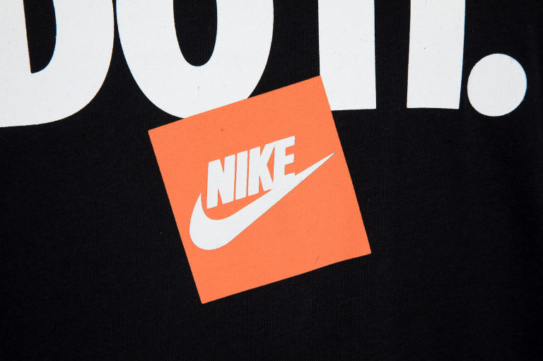 Футболка мужская Nike Sportswear