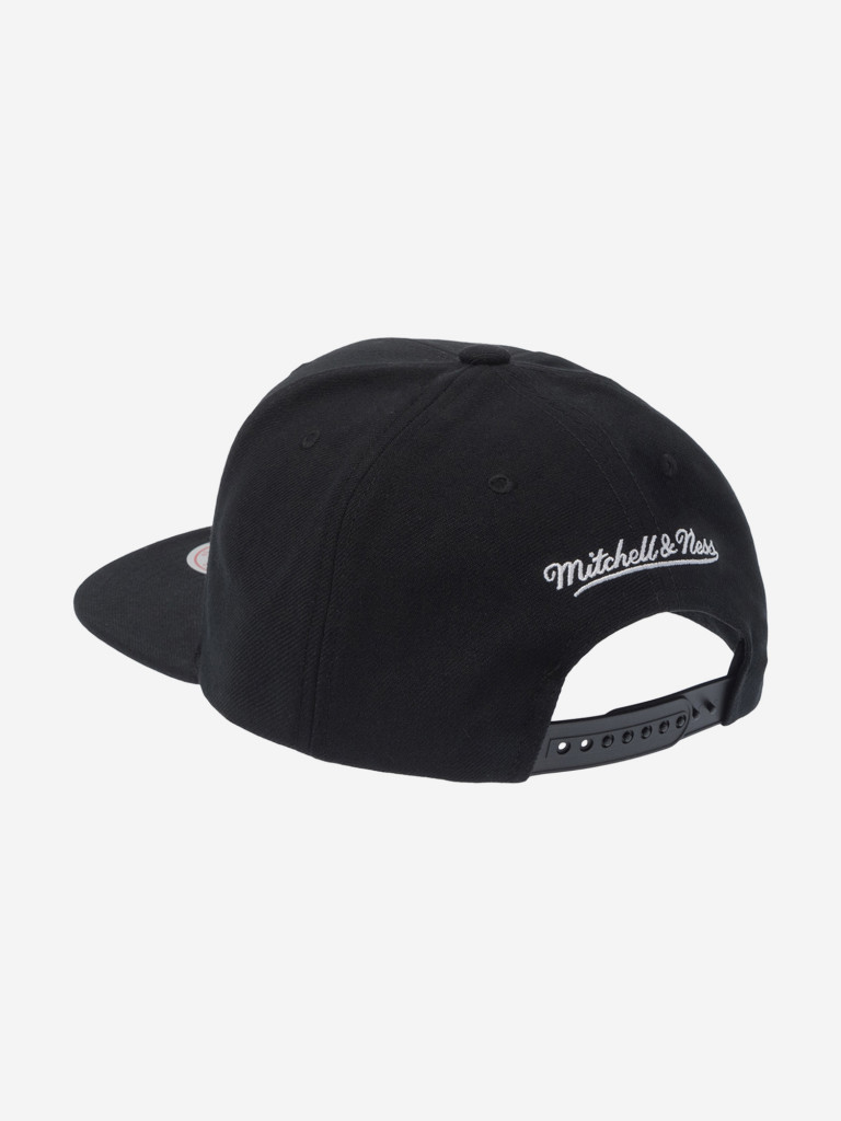 Бейсболка с прямым козырьком MITCHELL NESS HS8547-MHEBLCK Miami Heat NBA