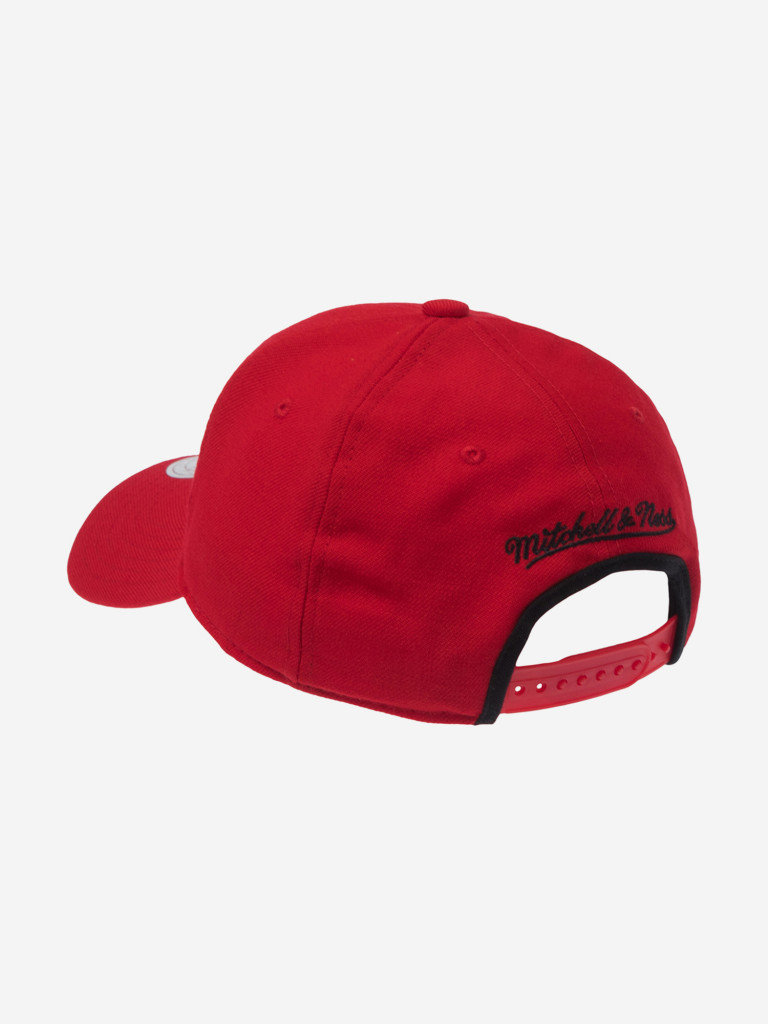 Бейсболка MITCHELL NESS EU246-CHIBUL-RED Chicago Bulls NBA