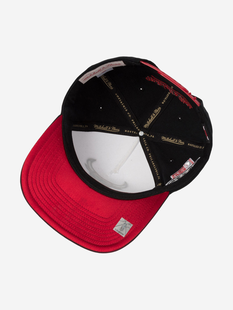 Бейсболка MITCHELL NESS HP13210-CBUWHRD Chicago Bulls NBA