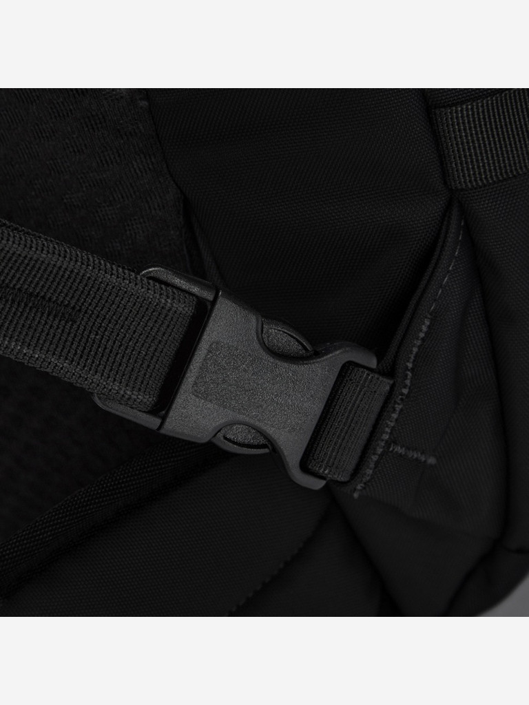 Рюкзак в ручную кладь антивор Pacsafe Venturesafe EXP45, черная смола, 45 л.