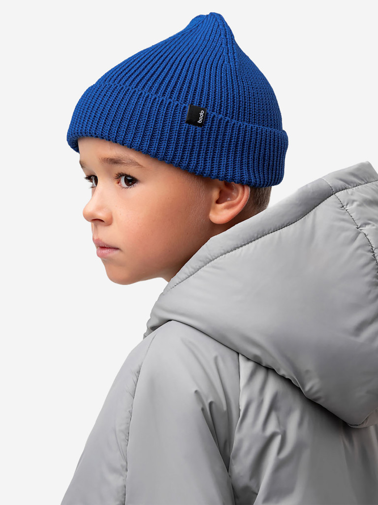 Вязаная шапка bodo