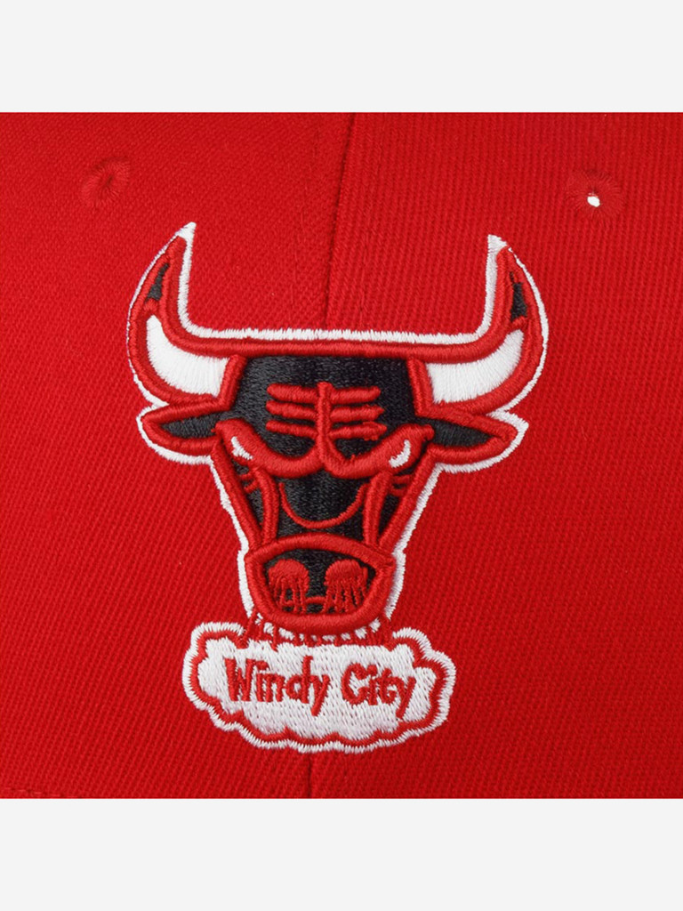Бейсболка MITCHELL NESS HHSS3260-CBUYYPPPRED1 Chicago Bulls NBA