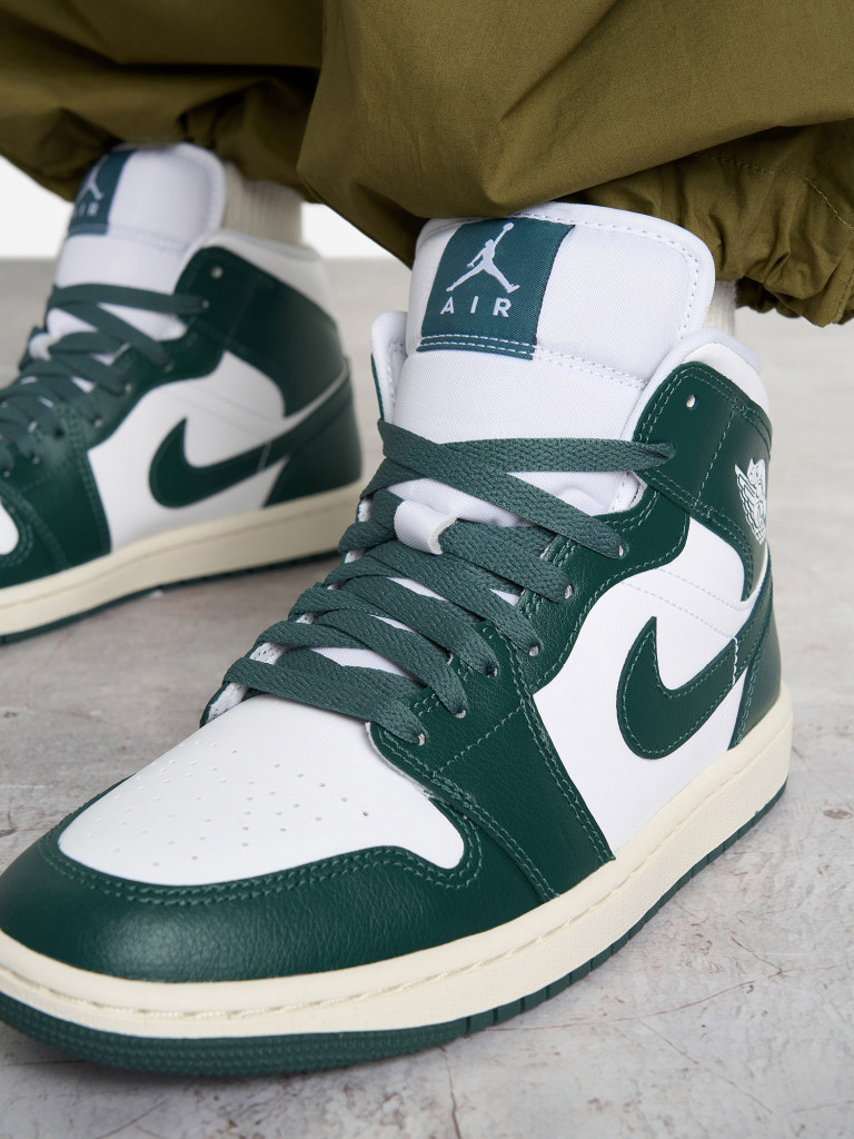 Кеды женские Nike Air Jordan 1