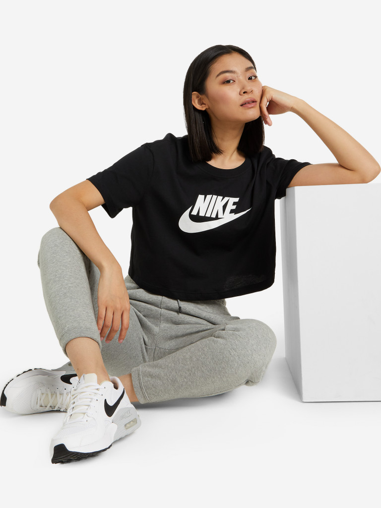 Футболка женская Nike Sportswear Essential