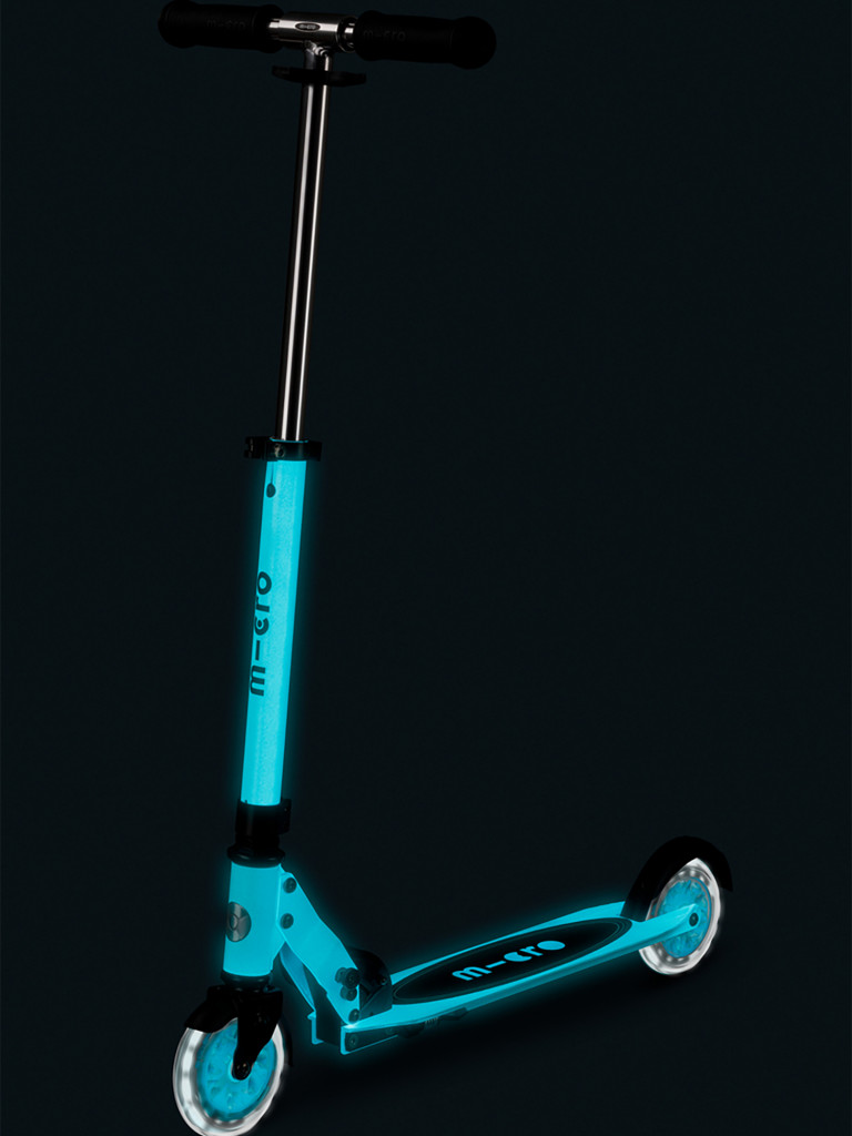 Самокат детский Micro Sprite Glow LED, светится в темноте