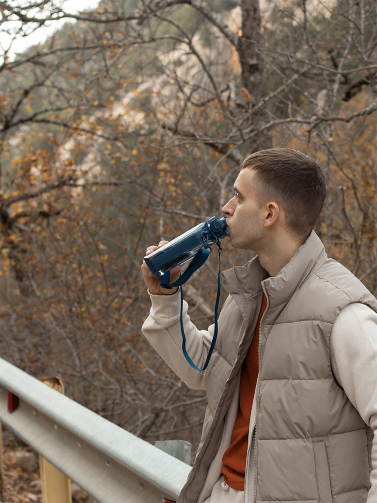 Бутылка тритановая 750 мл с регулируемым ремешком, нордик