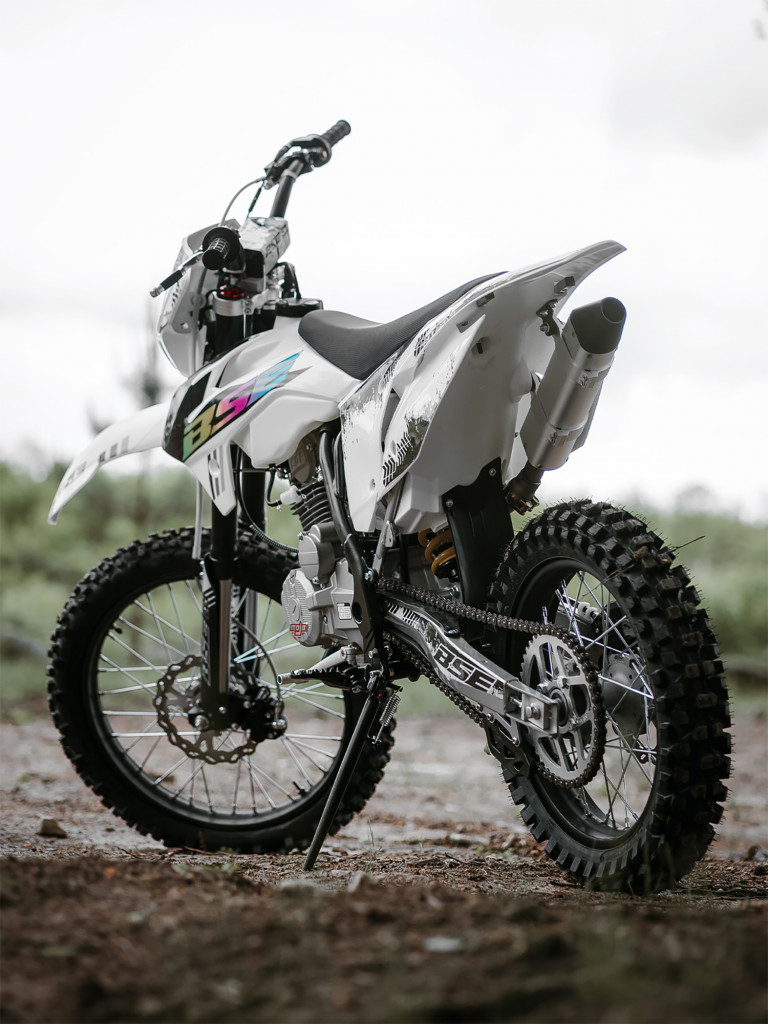 Эндуро / кроссовый мотоцикл BSE Z2 L 21\18