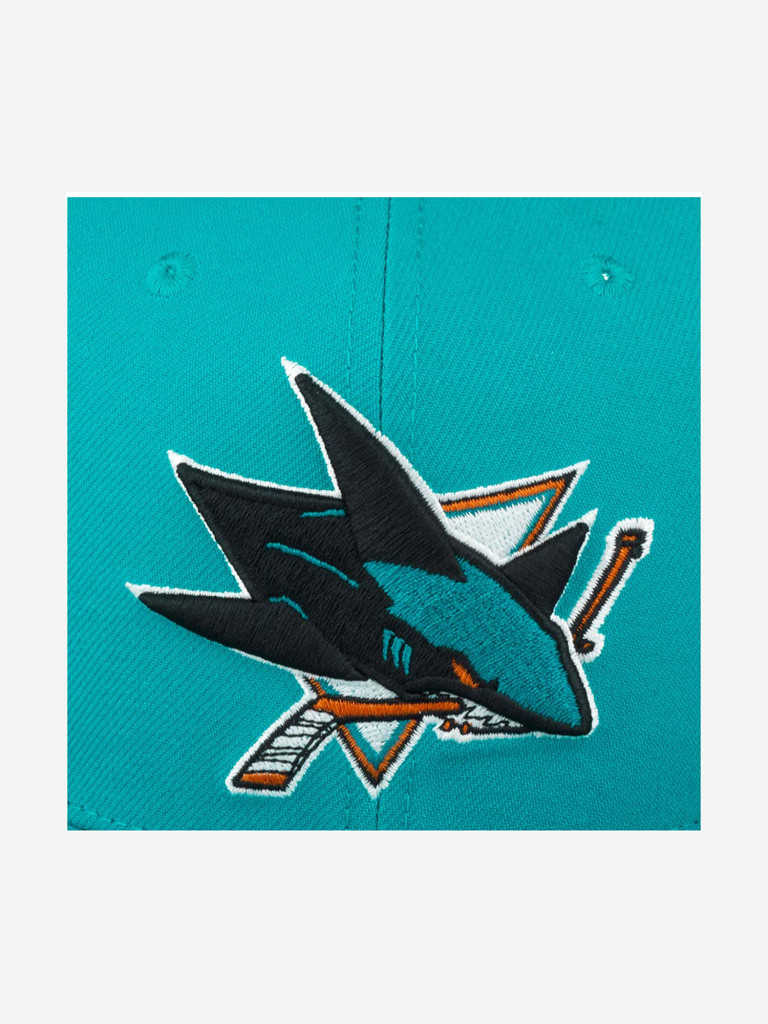 Бейсболка с прямым козырьком MITCHELL NESS 6HSSSH22089-SJSTEAL San Jose Sharks NHL (голубой)