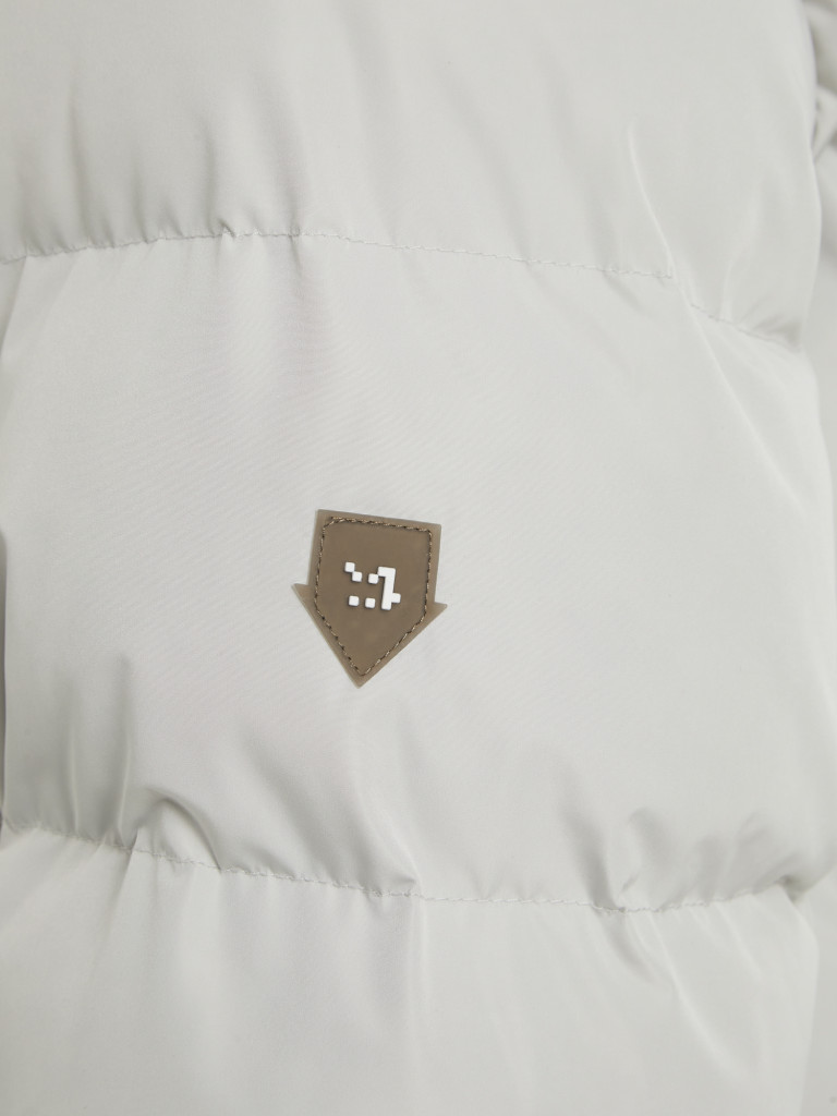 Пуховик женский KRAKATAU Amery