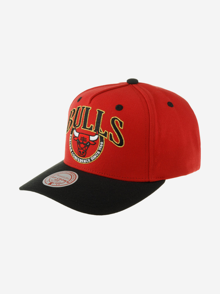 Бейсболка MITCHELL NESS HP8180-CBURED1 Chicago Bulls NBA (красный)
