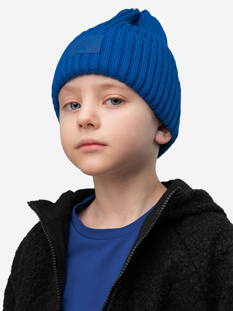 Вязаная шапка bodo