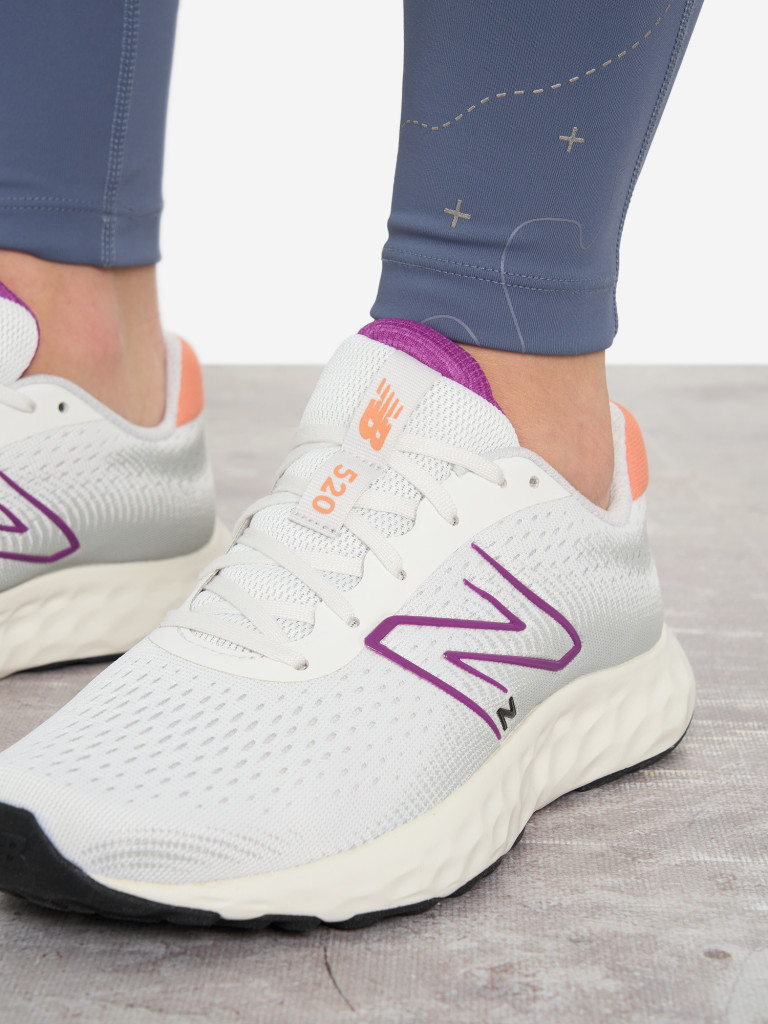 Кроссовки женские New Balance 520V8
