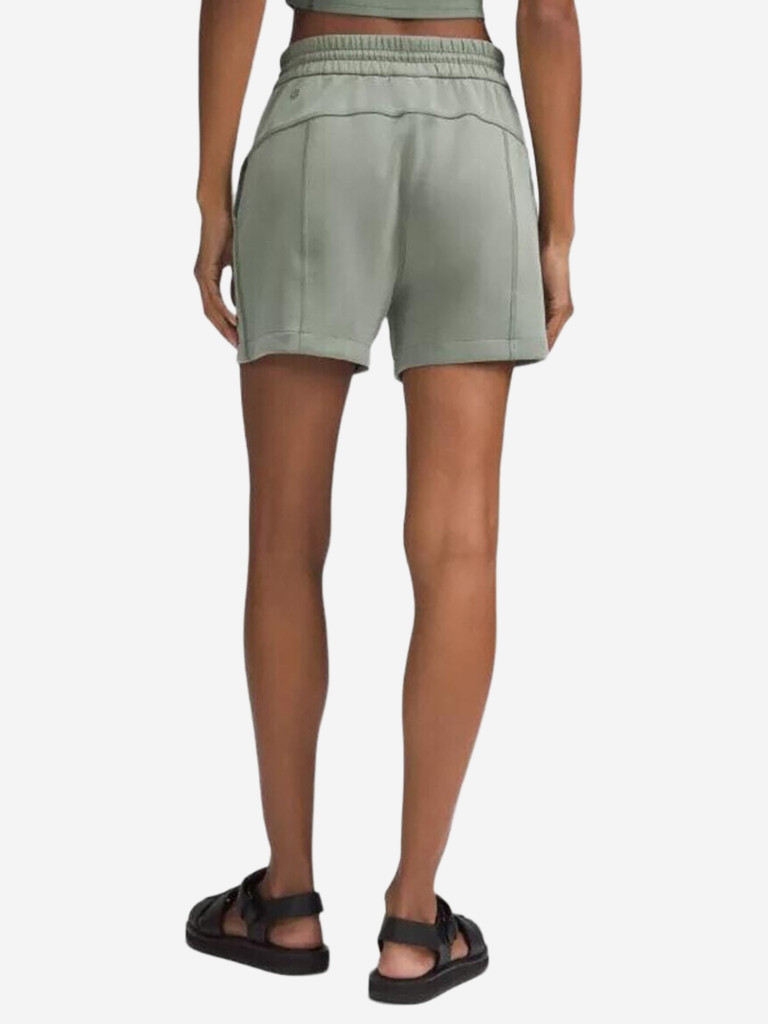 Шорты Lululemon Softstreme Short 4"