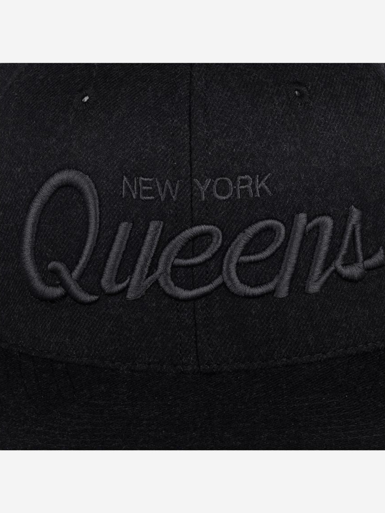 Бейсболка с прямым козырьком HOOD 100-MWL025-NY027-FT Queens Tonal 3D
