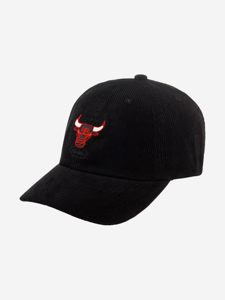 Бейсболка MITCHELL NESS HLUX4800-CBUYYPPPBLCK Chicago Bulls NBA (черный)