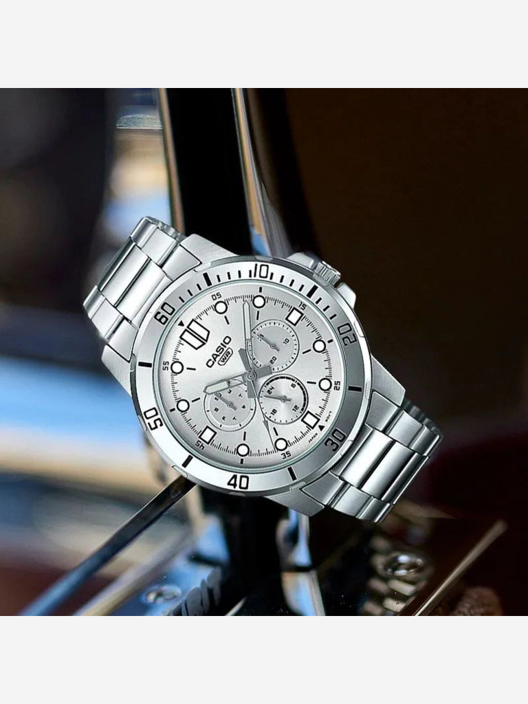 Наручные часы CASIO