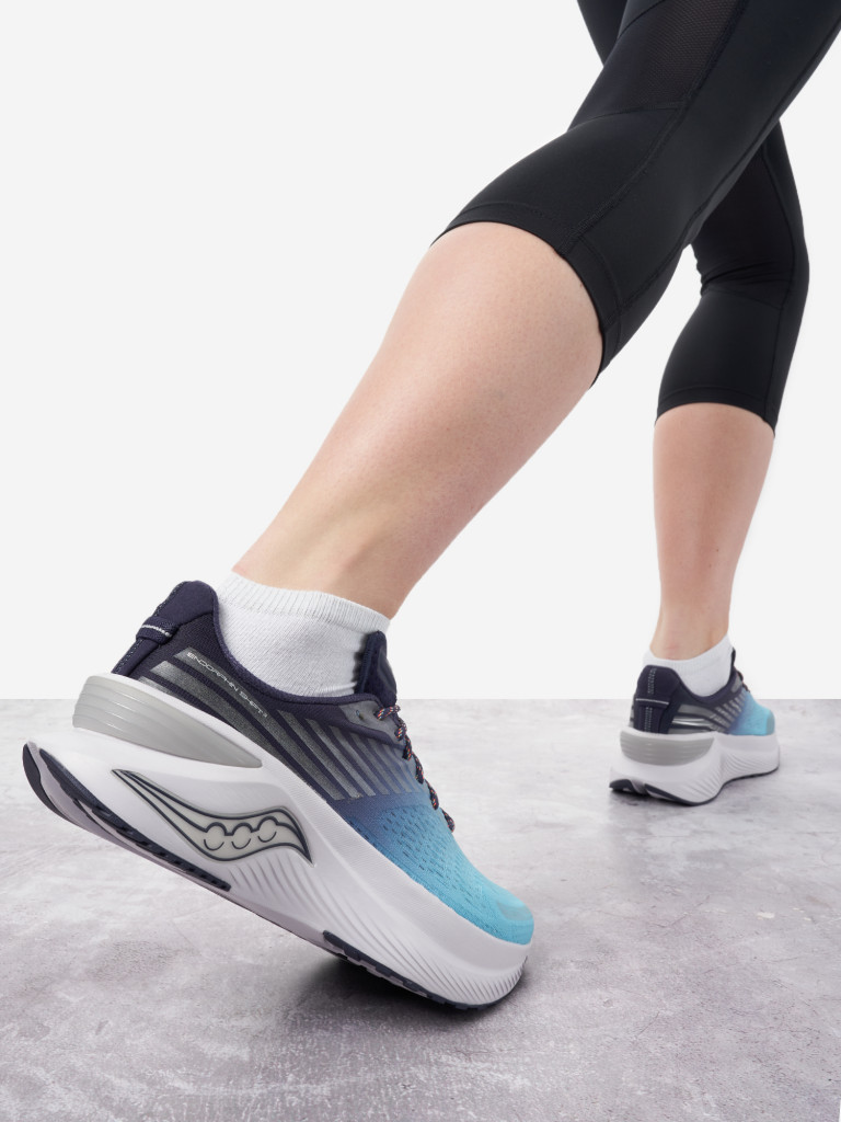 Кроссовки женские Saucony Endorphin Shift 3