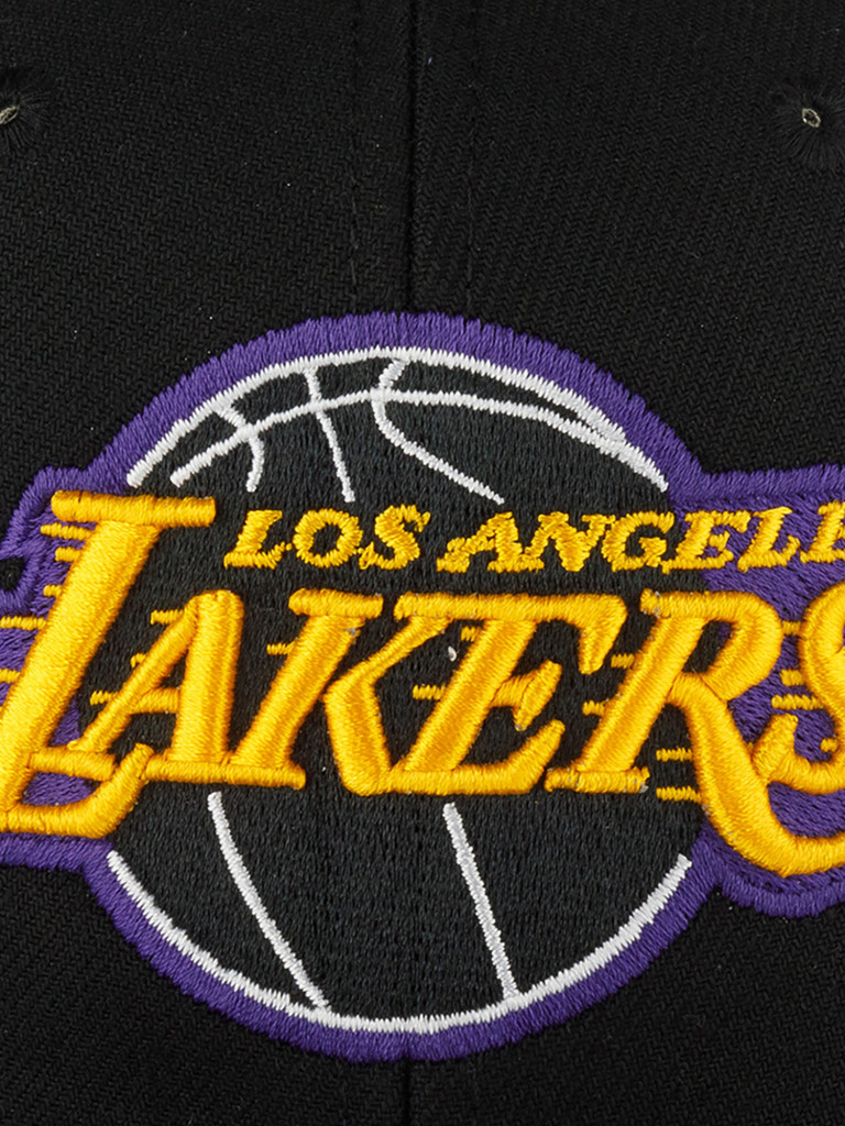 Бейсболка MITCHELL NESS HP8011-LALBLCK Los Angeles Lakers NBA (черный)